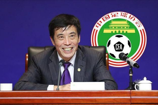 巴萨在2023年不会签署任何续约合同，所有谈判都将在2024年进行，包括德容，他无疑是巴萨计划的关键球员。